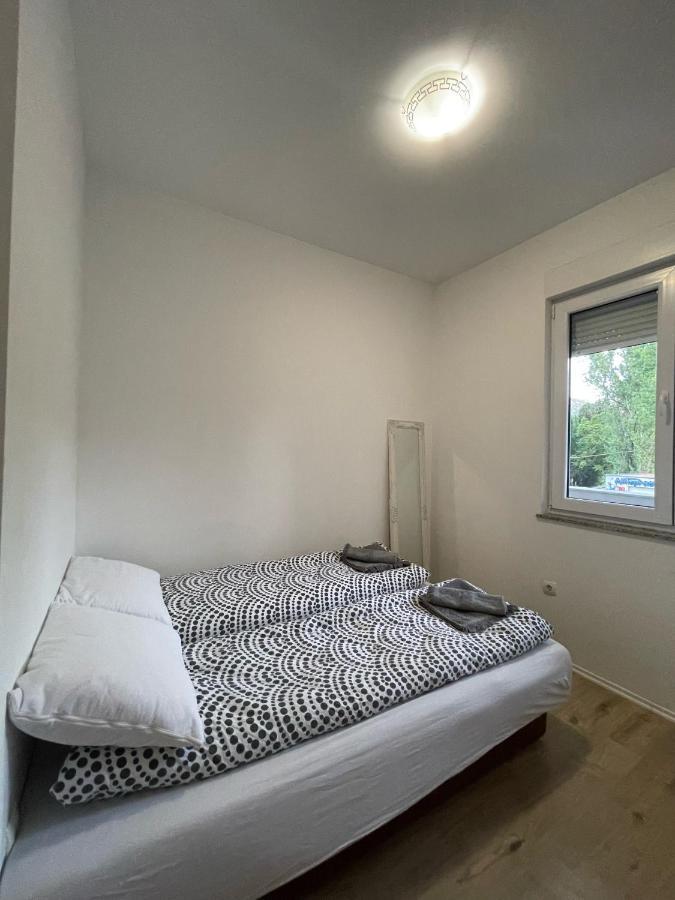 Апартаменты Apartman Zrinjski Мостар Экстерьер фото